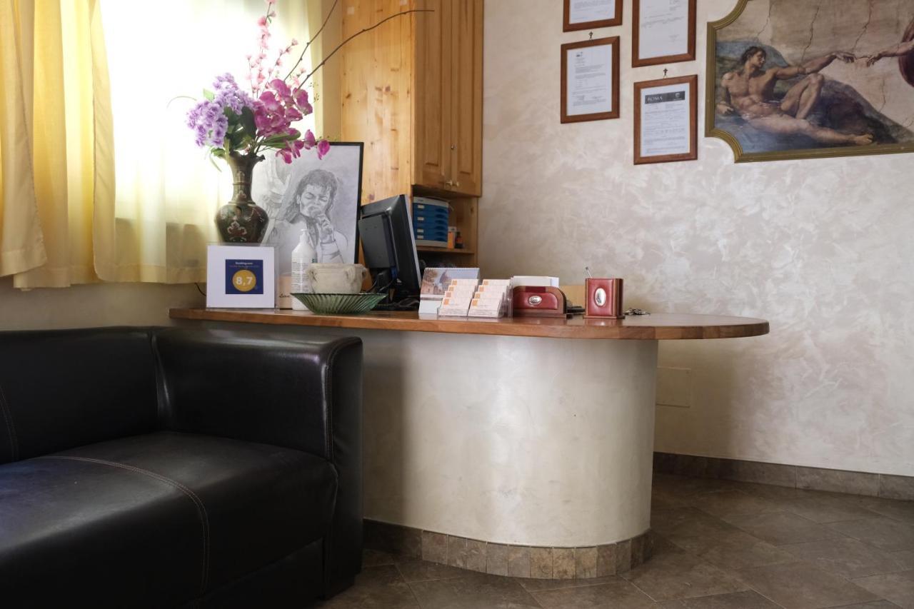 B&B La Porta Rome Bagian luar foto